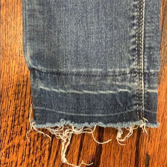 Girls Hudson Jeans, Size 6.          (33) - Picture 6 of 7